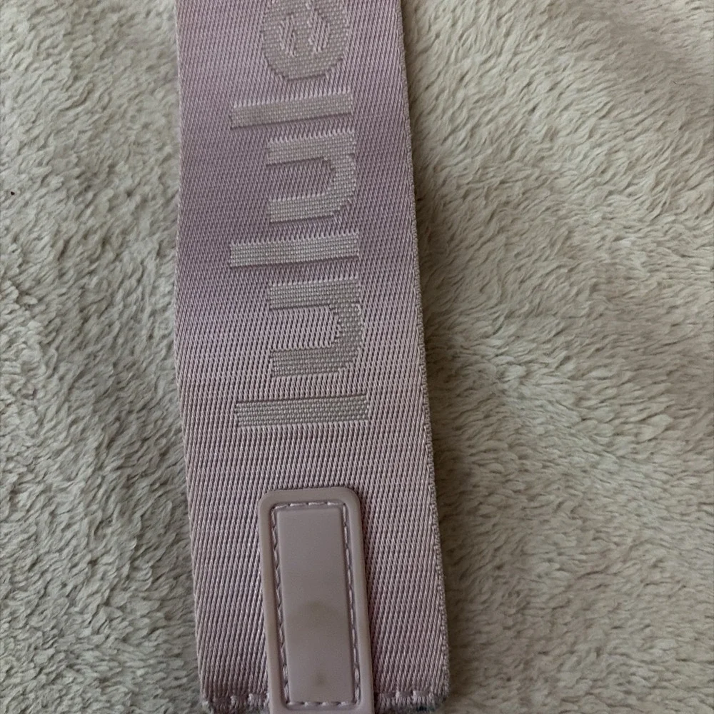 Lululemon Never lost Keychain Pink